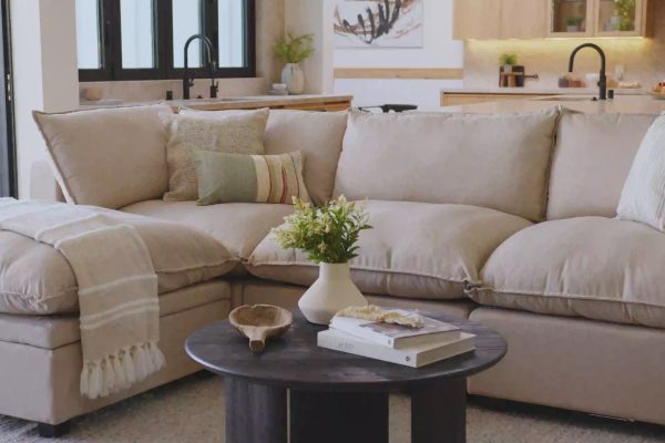 Kova Pillow Cushion Pit
