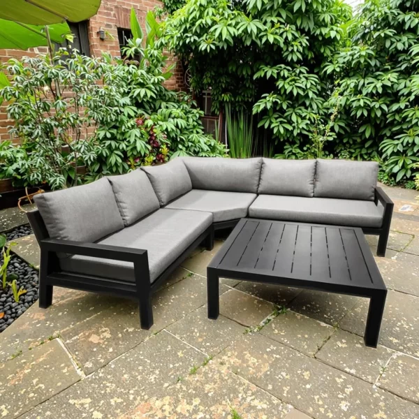 Luxury Modern Outdoor Sofa Set Waterproof Metal Patio Furniture for All Weather for Garden Living Room or Hotel